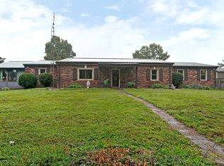 270 Rodney Clark Rd, Loretto, KY 40037