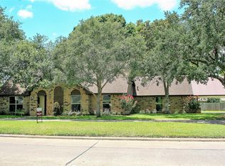1412 Briar Ln, Wharton, TX 77488