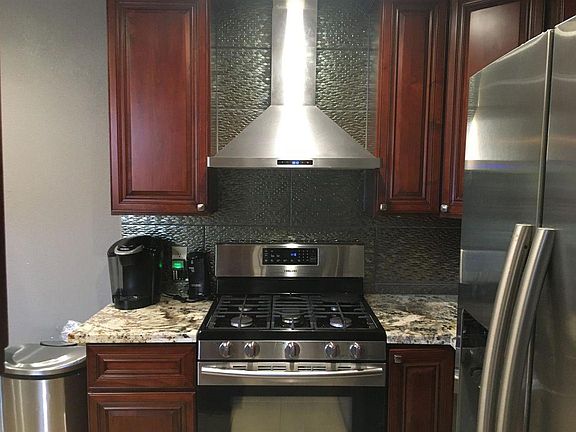 3rd image of 4905 Hillsboro Way