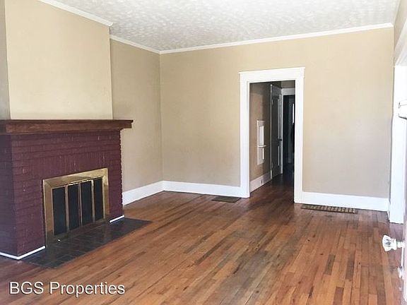 3rd image of 224 N Sampson Ave