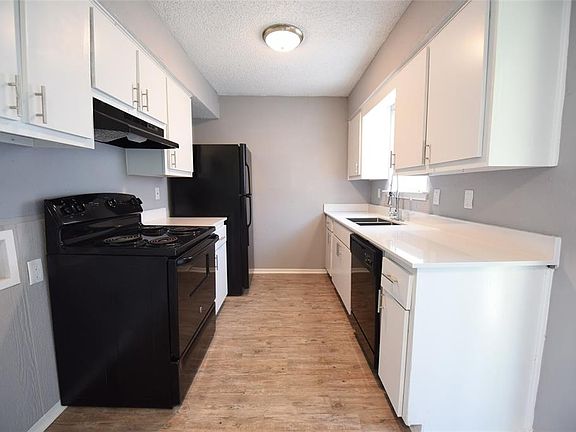 5th image of 8922 Greenmound Ave