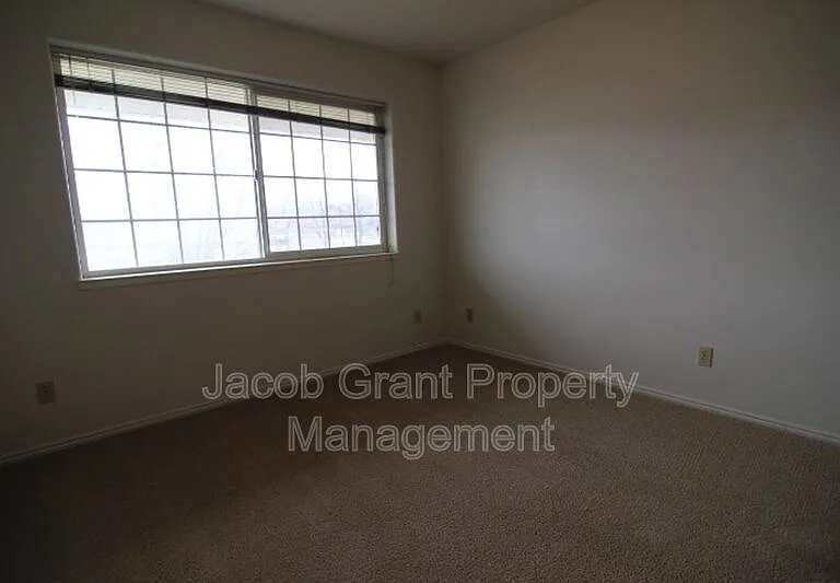 1940 S Ammon Rd #1 — Photo 5
