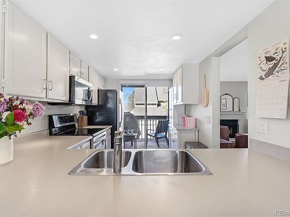 5th image of 1470 S Quebec Way #282