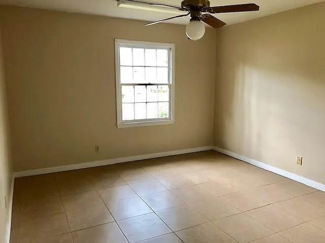 6225 Parkwood Dr W — Photo 11