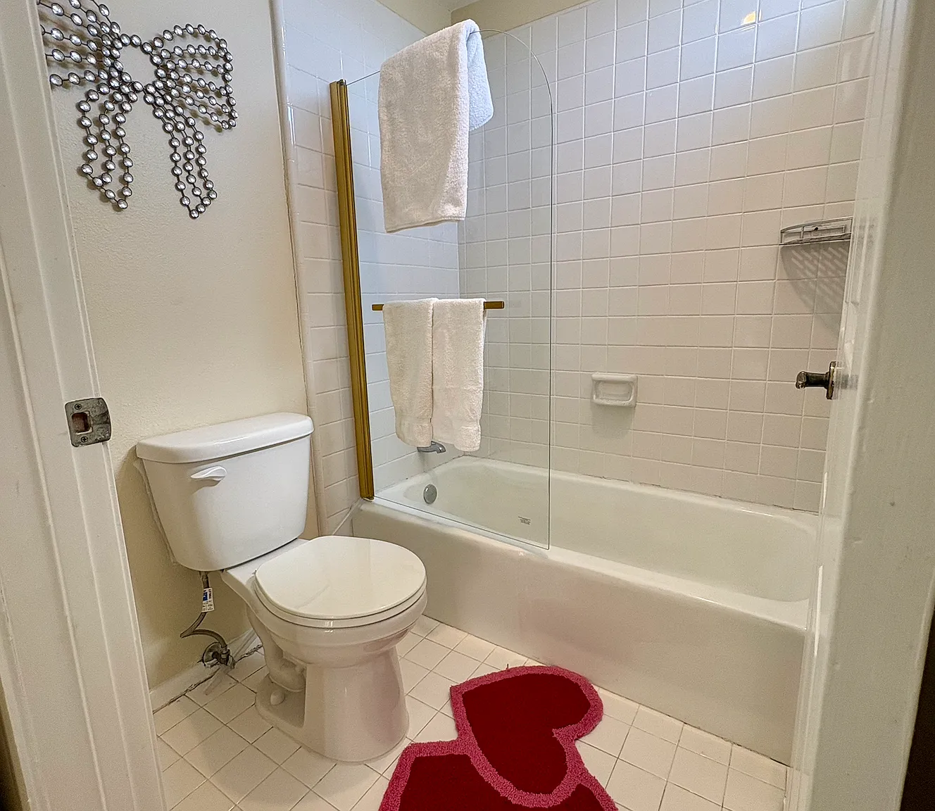 3 bed, 1253 sqft, $6,200 — Photo 4