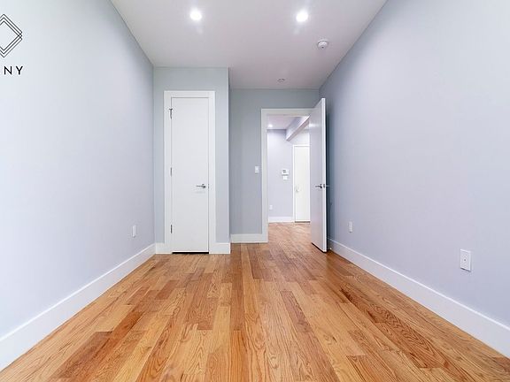 5th image of 971A Lafayette Ave #3