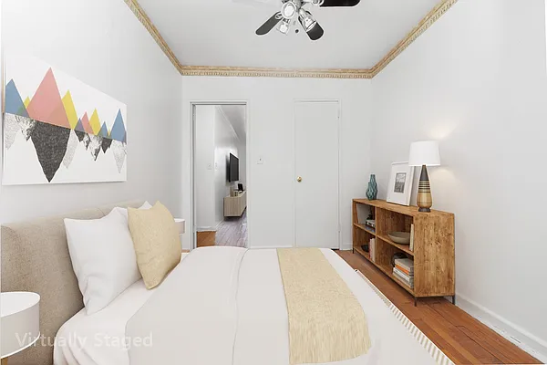 Sold by Manhattan Boutique Real Estate | media 16