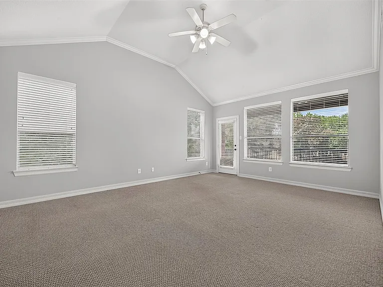 8602 Two Sisters Ct — Photo 33