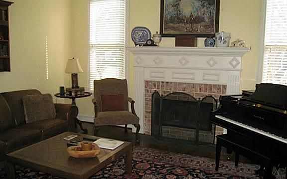 2nd image of 3442 Shenandoah Ave