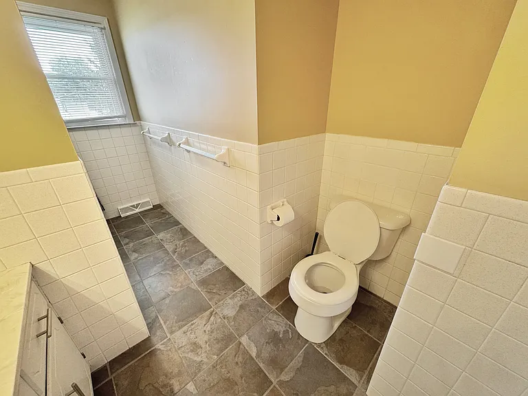 835 E Gay St — Photo 10