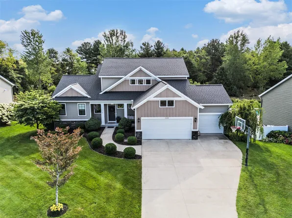 3084 Peachleaf Ct, Holland, MI 49424