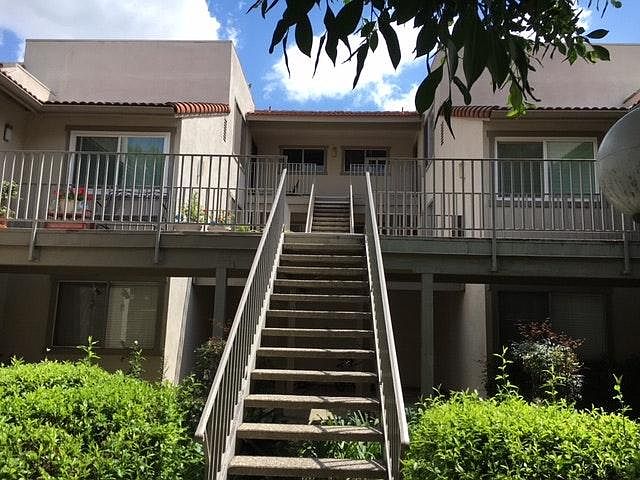 1st image of 855 Cinnamon Ln
