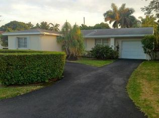 5810 SW 52nd Ter, Miami, FL 33155