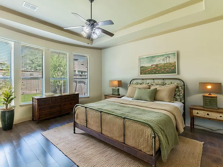 7565 Rawlins Ln — Photo 20