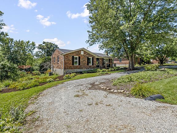 3rd image of 1006 Georgie Ct