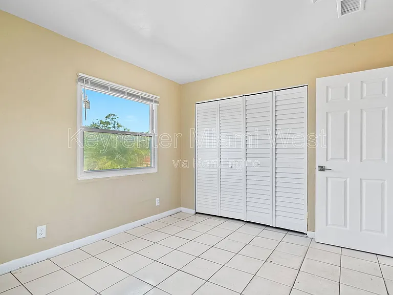 1022 NW 6th Ave #1 — Photo 15