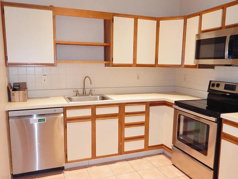 3304 Hemmingway Dr #3304 — Photo 3