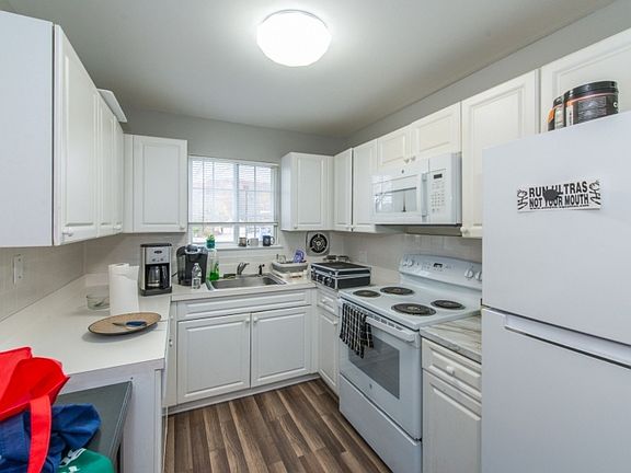 5th image of 29 Paterson Ave #15