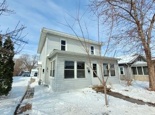1811 George St #1813, La Crosse, WI 54603