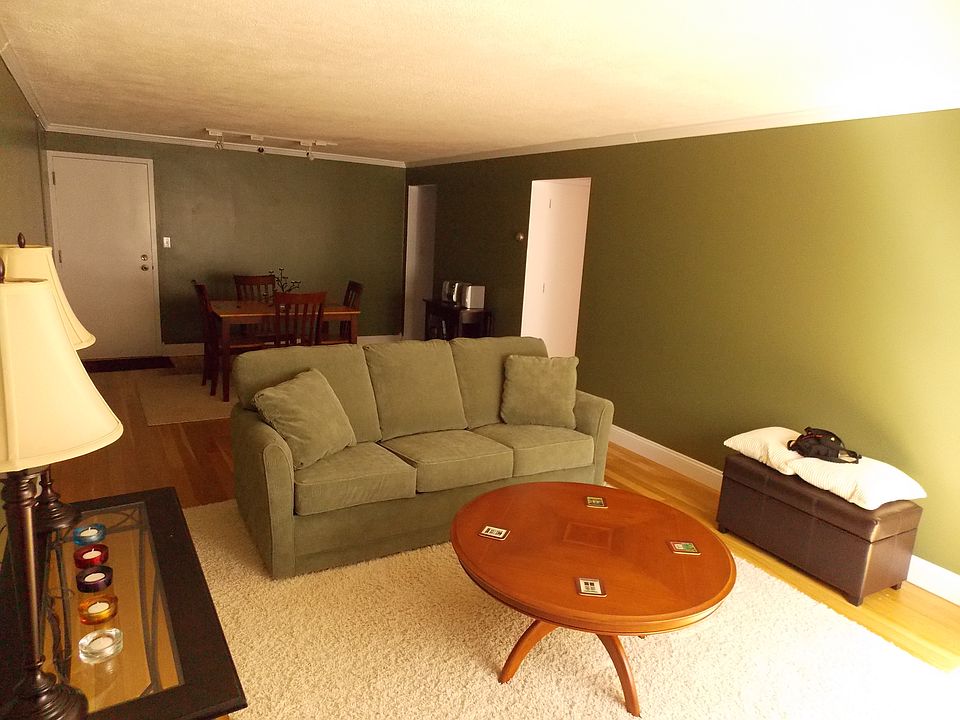 Living/Dining room area