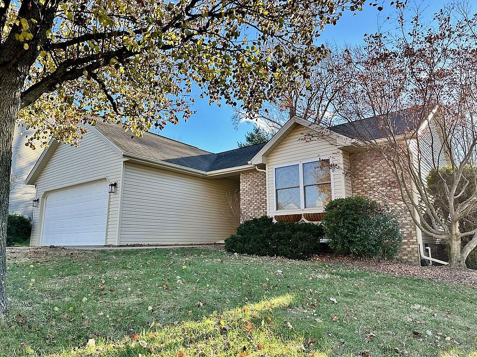 1st image of 2466 S Maston Ct