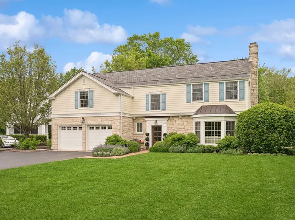 2534 Iroquois Rd, Wilmette, IL 60091