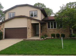 770 Harasek St, Lemont, IL 60439