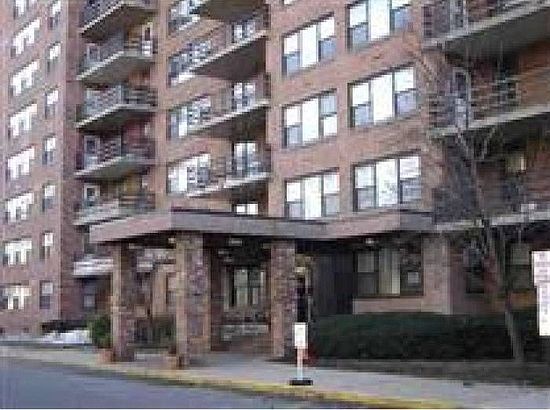 5th image of 201 Saint Pauls Ave #520