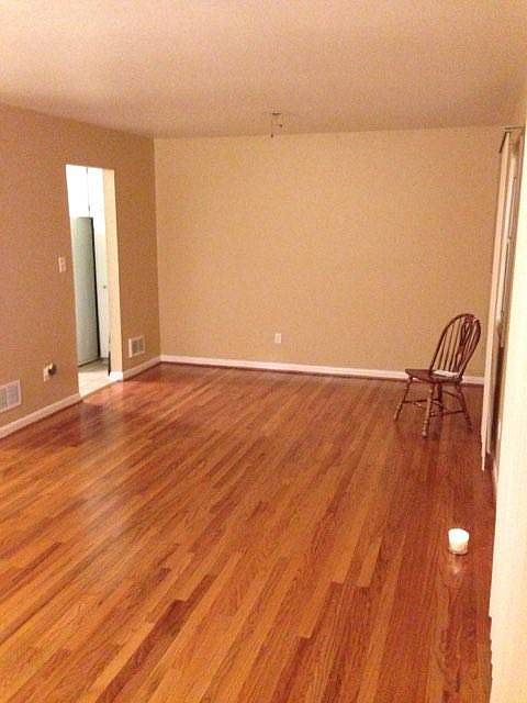 1st image of 7000 Town Ln