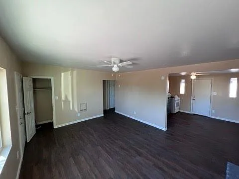 2 bed, 1000 sqft, $1,525 — Photo 3