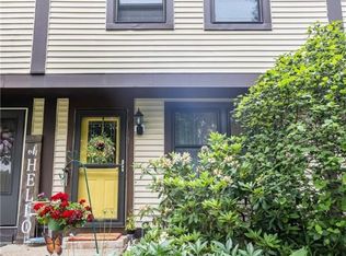 3094 Dara Dr, South Park, PA 15129