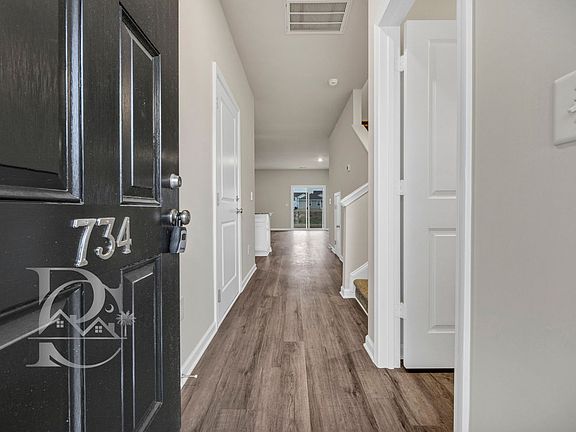 5th image of 734 Gatestone Ln