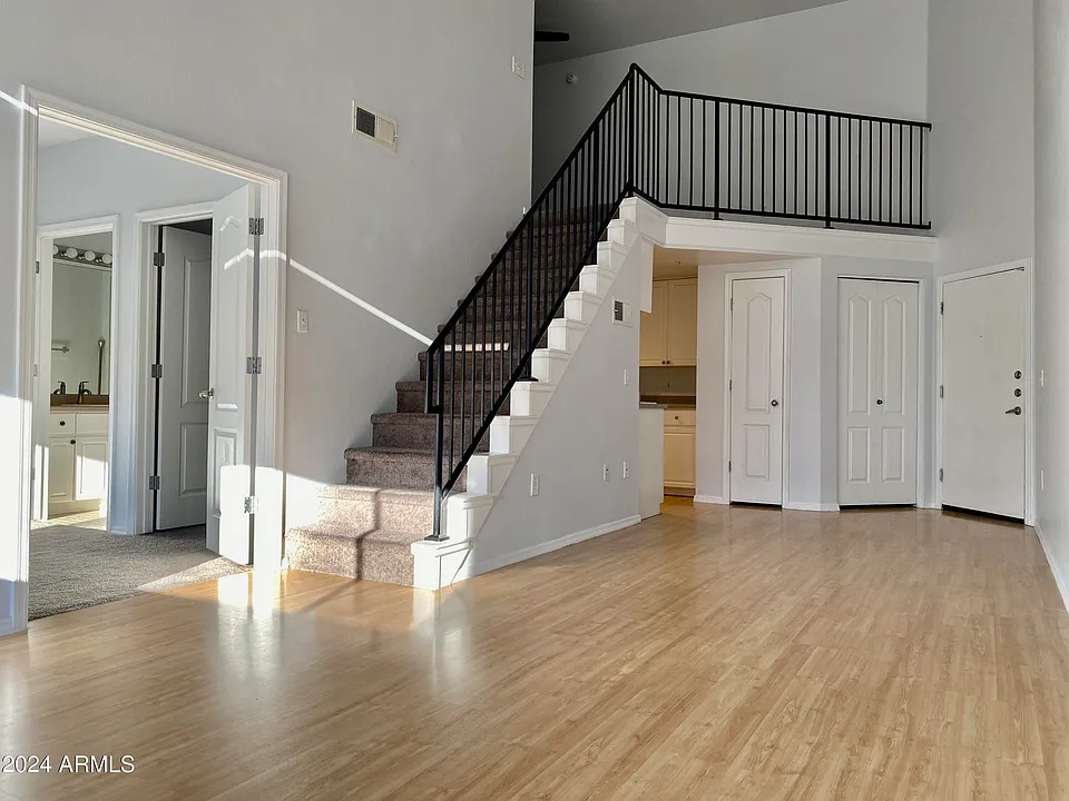 1701 E Colter St #421