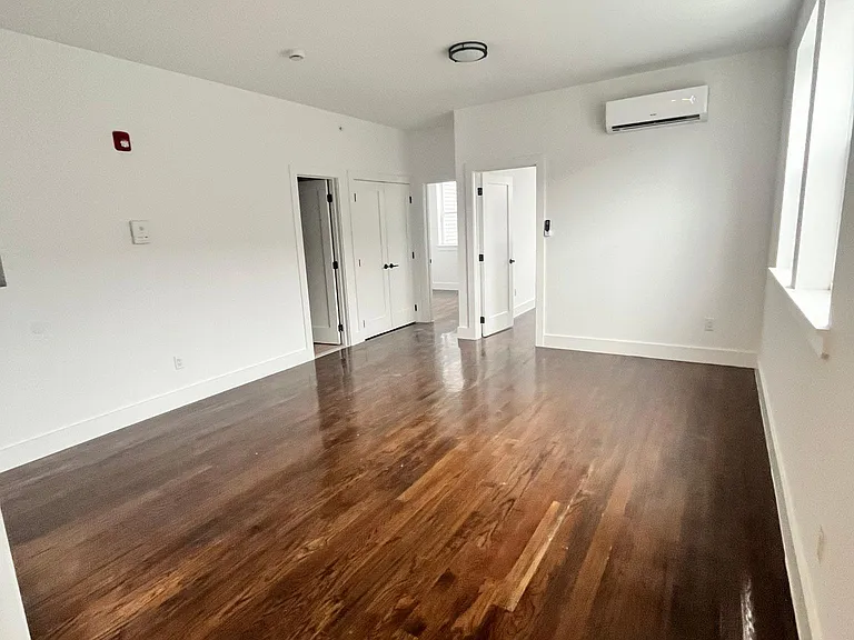 664 Ocean Ave #302 — Photo 2