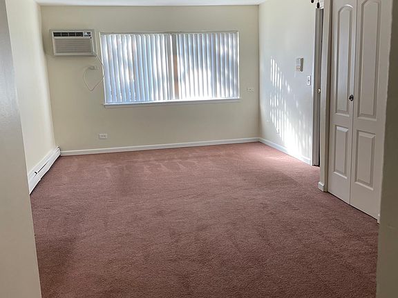 4th image of 1305 S Sir Galahad Ln