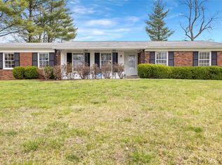508 Randy Dr, Saint Louis, MO 63141