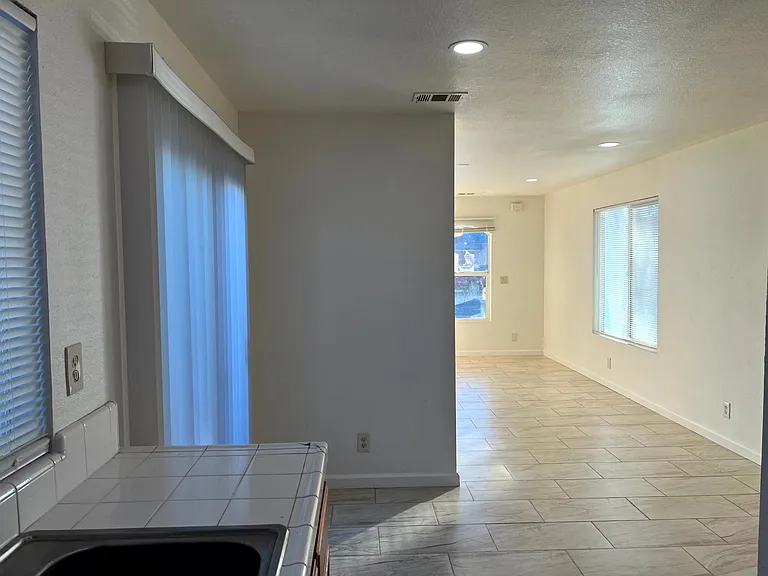 657 Chestnut St #657 — Photo 9