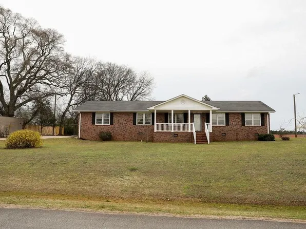 203 Greenland Rd, Anderson, SC 29626