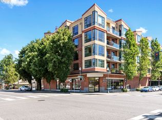 1620 Northeast Broadway, Portland, OR 97232