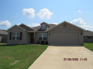 2230 Getty Dr, Conway, AR 72032