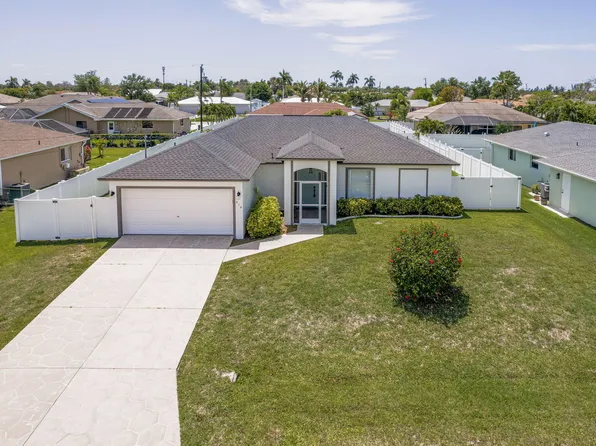 610 SE 21st Lane, Cape Coral, FL 33990