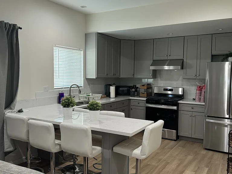 3265 W Avenue L #4 — Photo 11