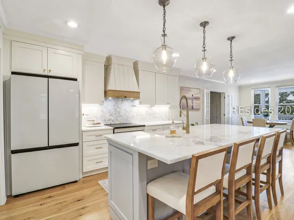 4 Big Oak Street, Hilton Head Island, SC 29926