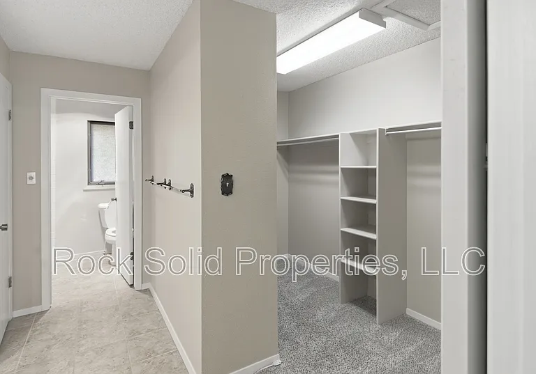 5416 Meadowbrook Dr — Photo 16