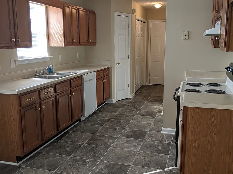 207 Faldo Dr — Photo 5