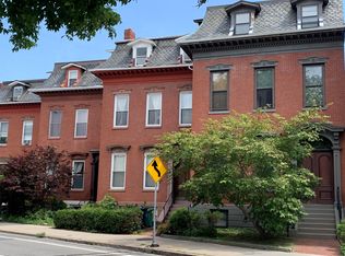 32 River St, Cambridge, MA 02139