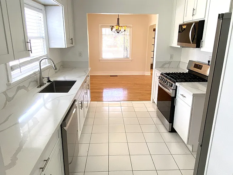2778 Island Ave — Photo 3