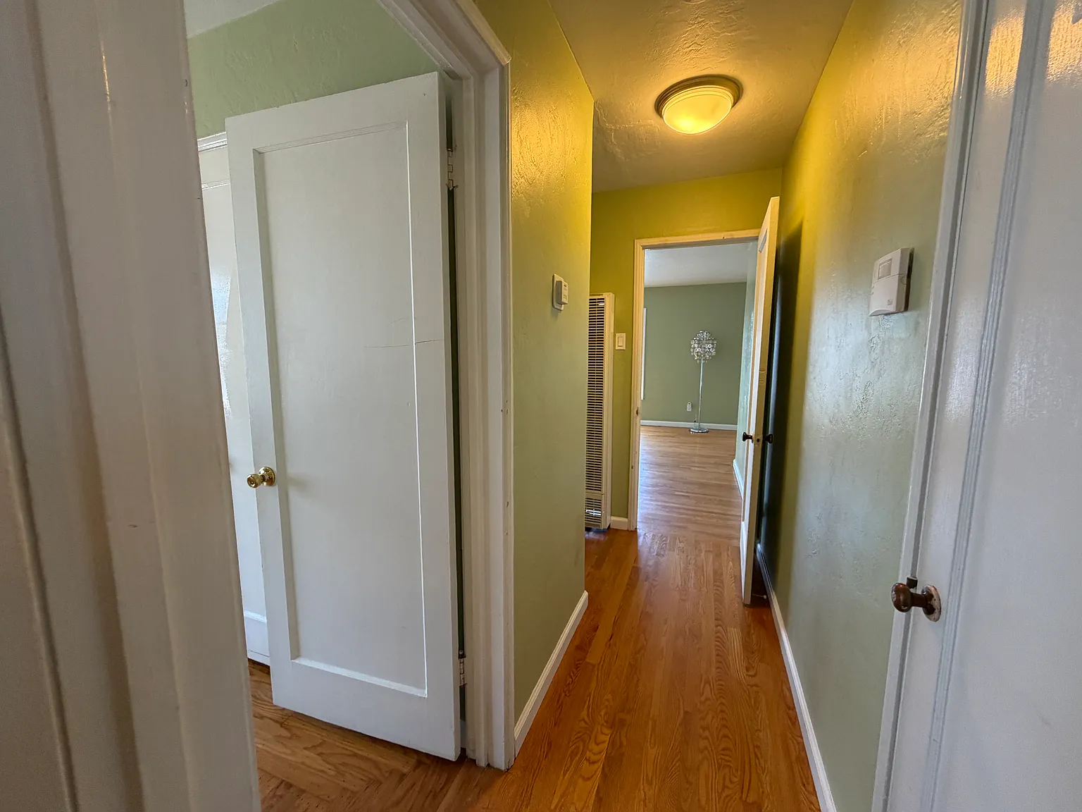 2 bed, 950 sqft, $2,480 — Photo 3