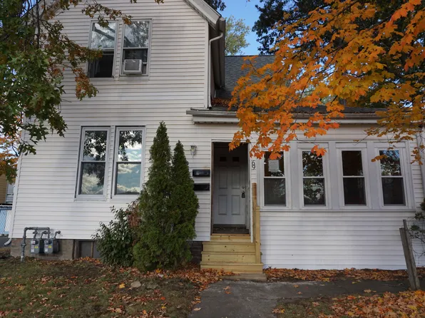 69 Gates Street, Holyoke, MA 01040