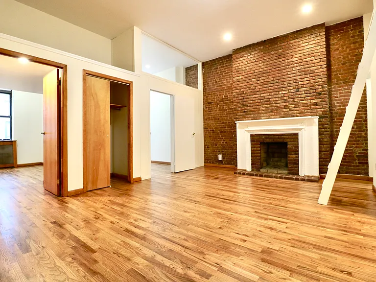 126 W 74th St #1B — Photo 1